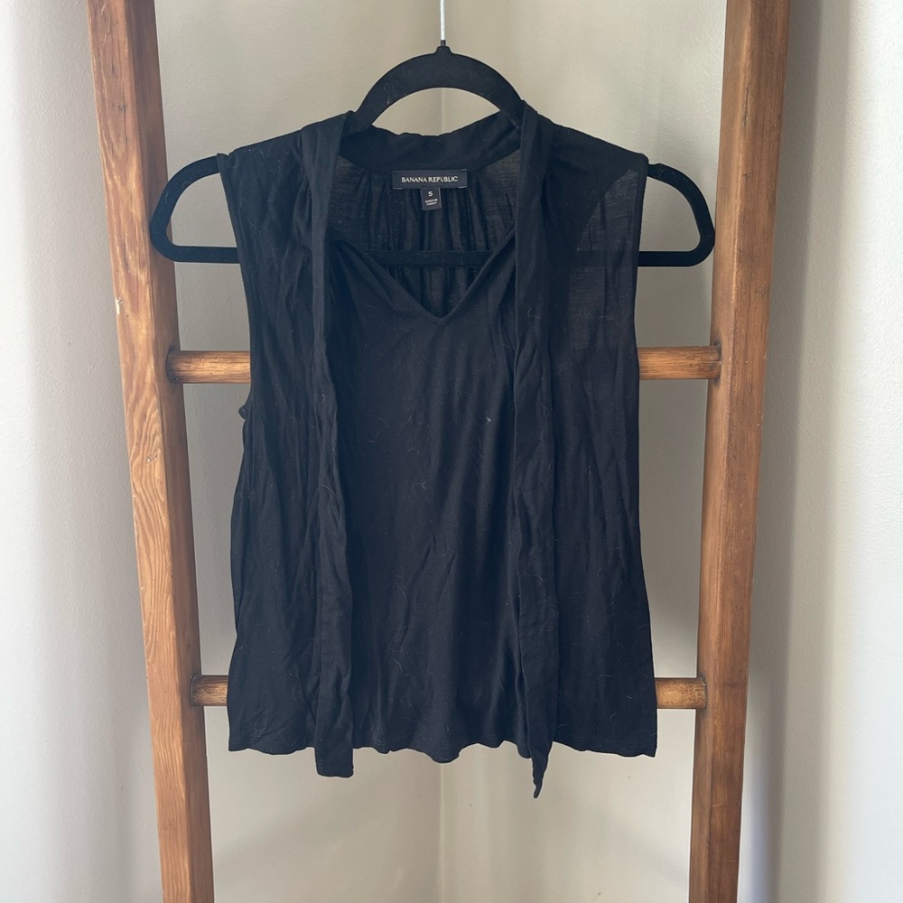 Banana Republic Tie-Neck Black Loose Tank Top/Sleeveless Dress Shirt